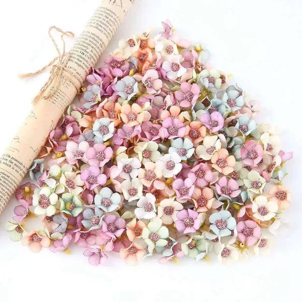 50/100Pcs Mini Daisy Heads for Wreaths & DIY Wedding Crafts 1